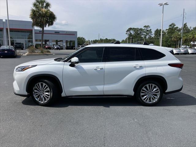 used 2023 Toyota Highlander car, priced at $49,901