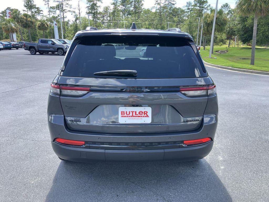 used 2024 Jeep Grand Cherokee car, priced at $38,503