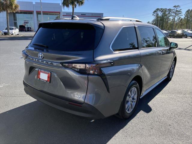 new 2024 Toyota Sienna car, priced at $45,873