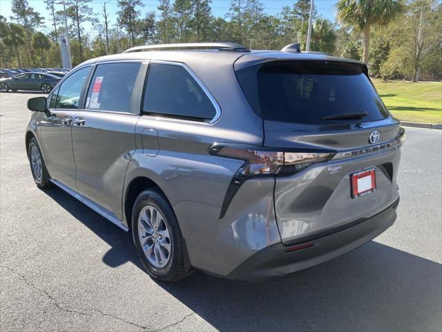 new 2024 Toyota Sienna car, priced at $45,873