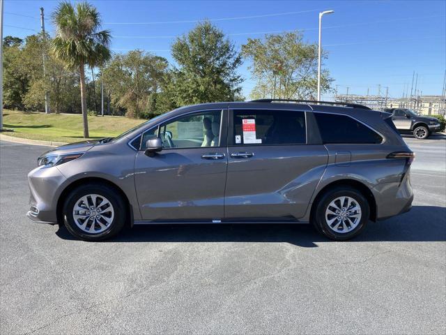 new 2024 Toyota Sienna car, priced at $45,873