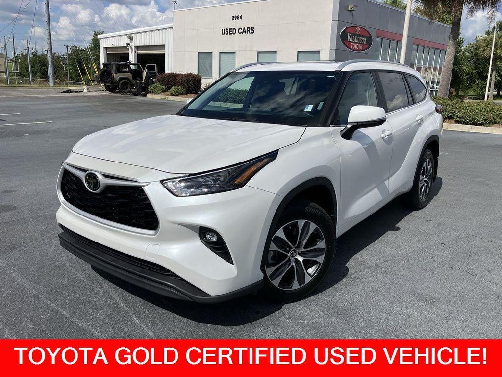used 2024 Toyota Highlander car, priced at $43,502