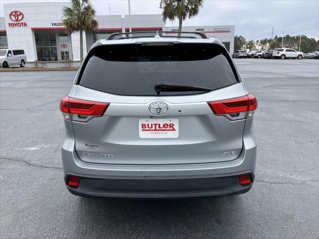 used 2018 Toyota Highlander car, priced at $24,901