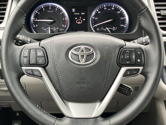 used 2018 Toyota Highlander car, priced at $24,901