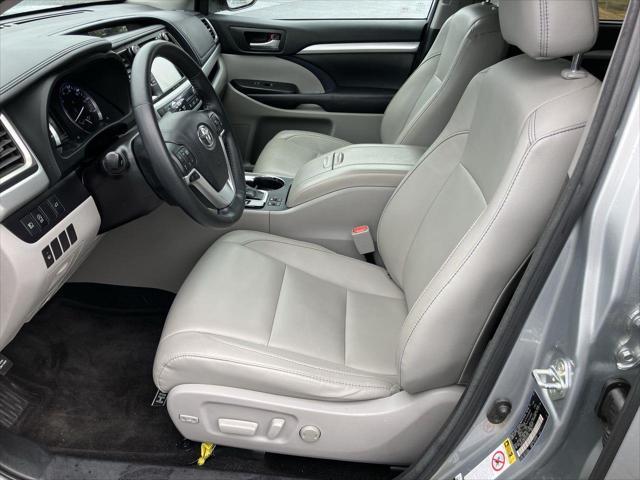 used 2018 Toyota Highlander car, priced at $24,901