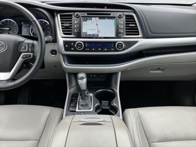 used 2018 Toyota Highlander car, priced at $24,901