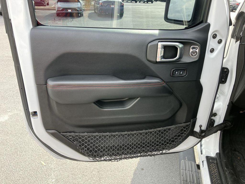 used 2018 Jeep Wrangler Unlimited car, priced at $28,291