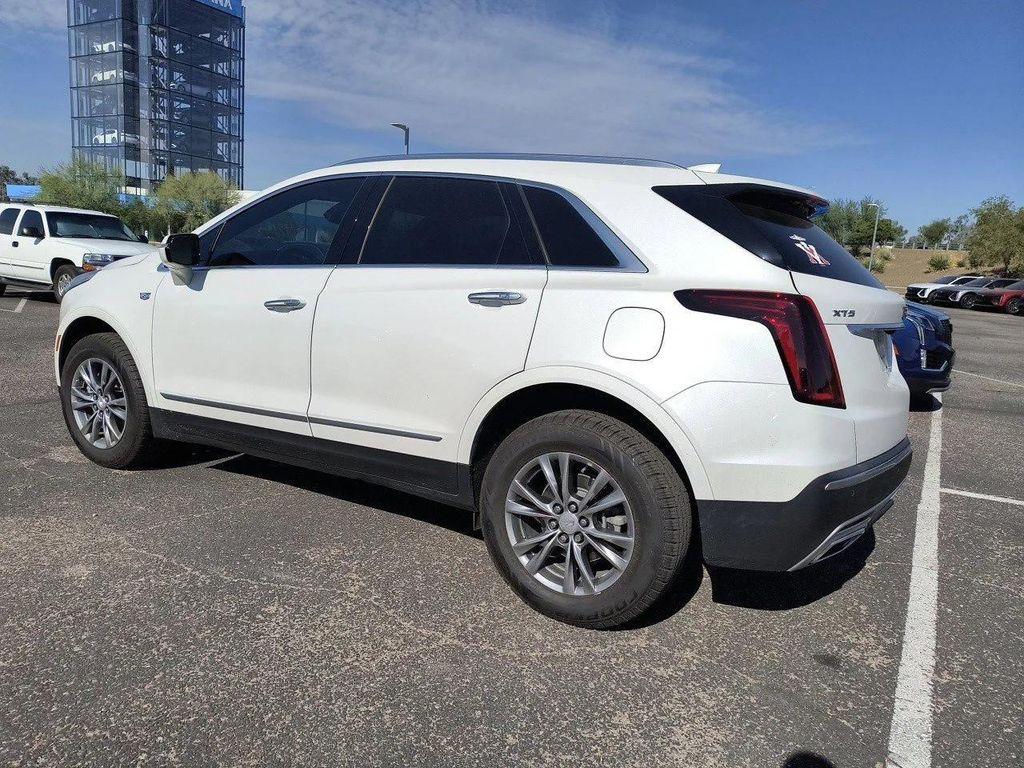 used 2022 Cadillac XT5 car, priced at $32,900