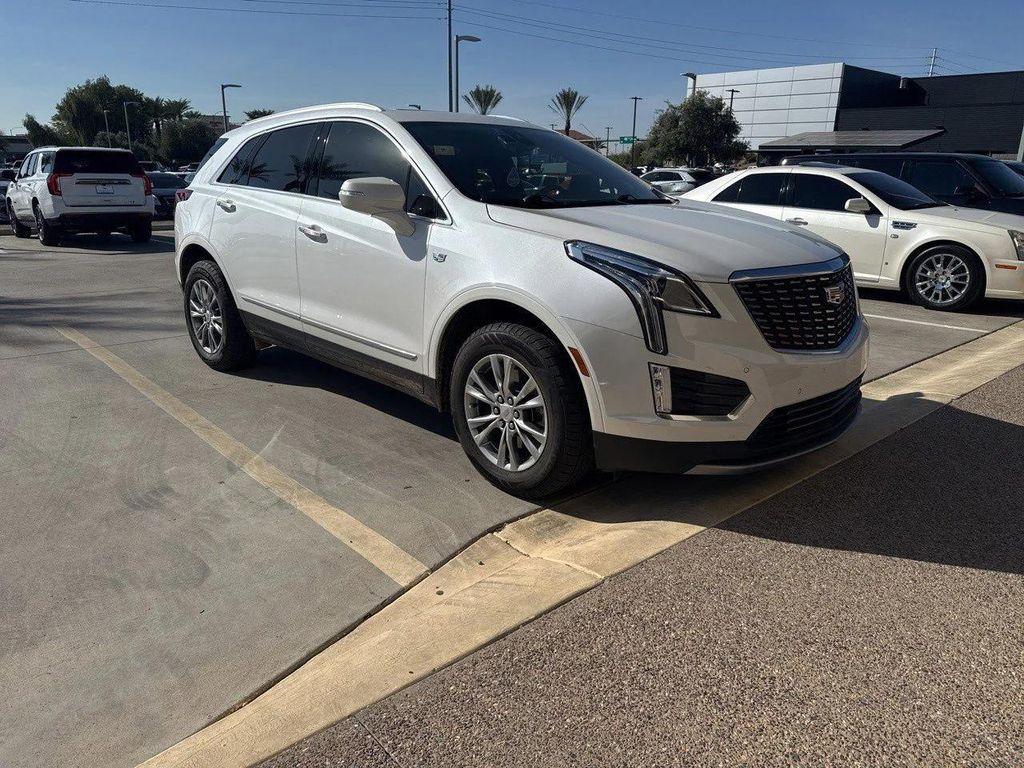 used 2022 Cadillac XT5 car, priced at $32,900