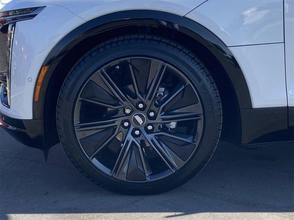 used 2024 Cadillac LYRIQ car, priced at $51,487