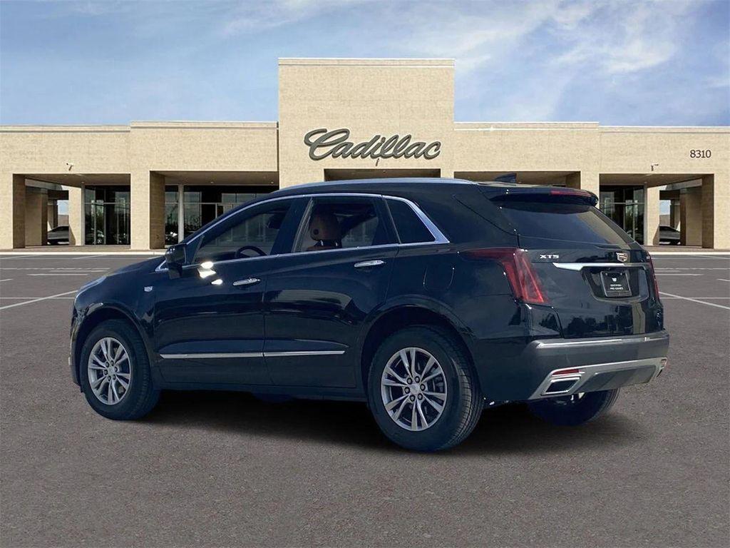 used 2022 Cadillac XT5 car, priced at $31,497
