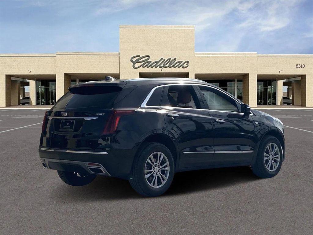 used 2022 Cadillac XT5 car, priced at $31,497