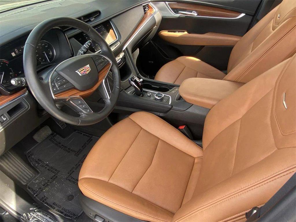 used 2022 Cadillac XT5 car, priced at $31,497