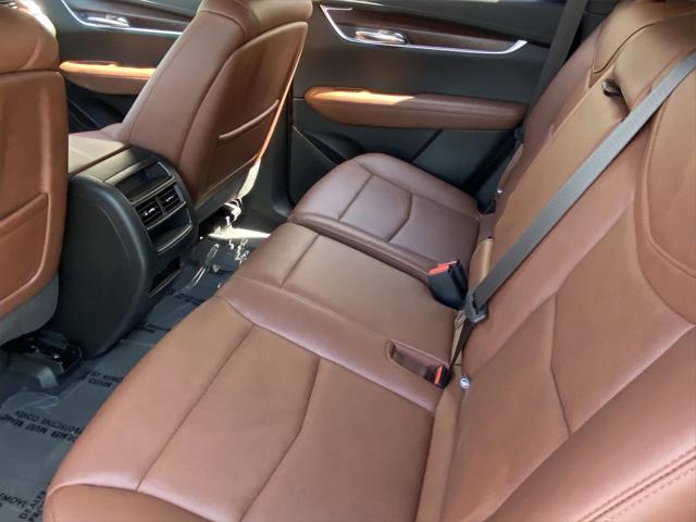 used 2022 Cadillac XT5 car, priced at $42,900