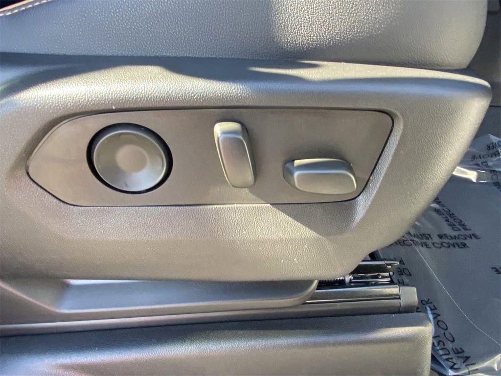 used 2023 GMC Yukon car, priced at $65,981