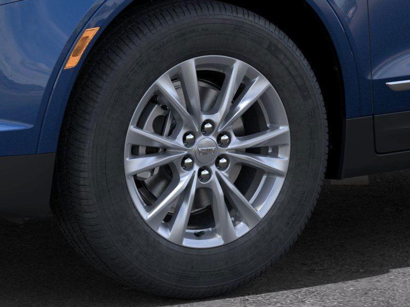new 2025 Cadillac XT5 car, priced at $43,216