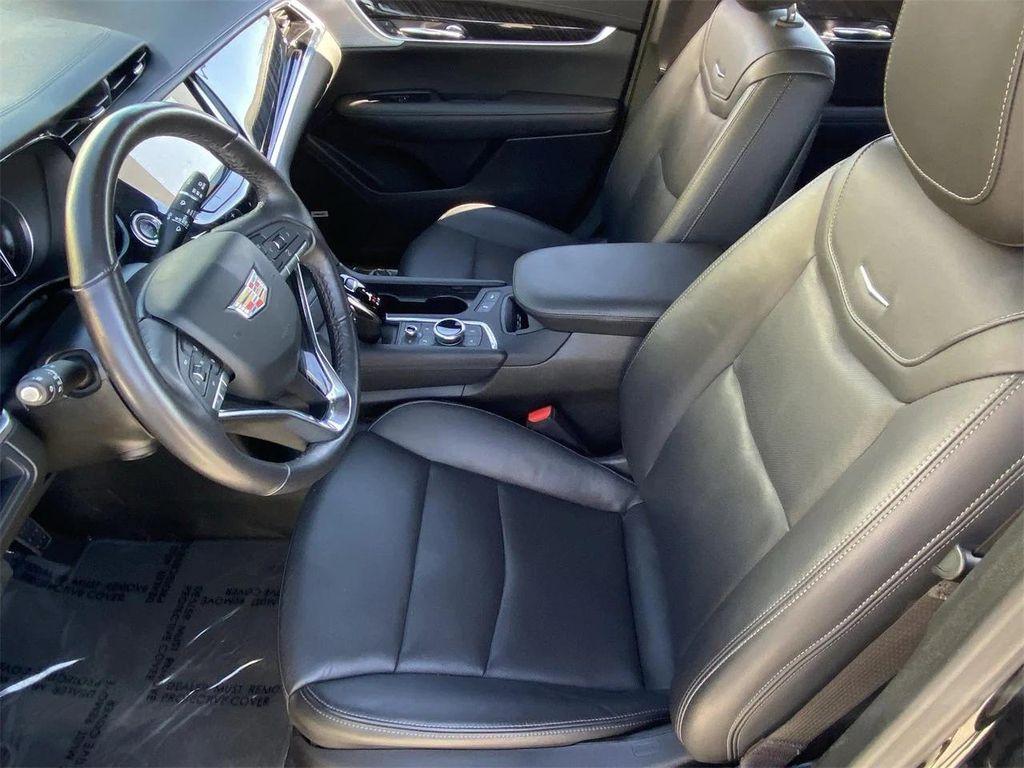 used 2025 Cadillac XT6 car, priced at $48,900