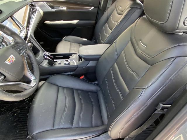 used 2025 Cadillac XT6 car, priced at $65,990
