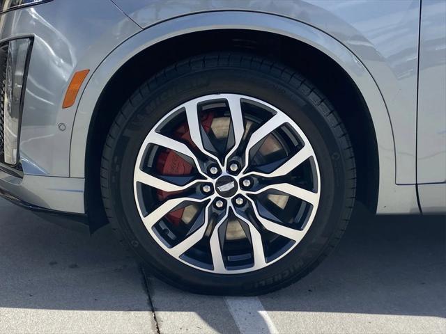 used 2025 Cadillac XT6 car, priced at $65,990