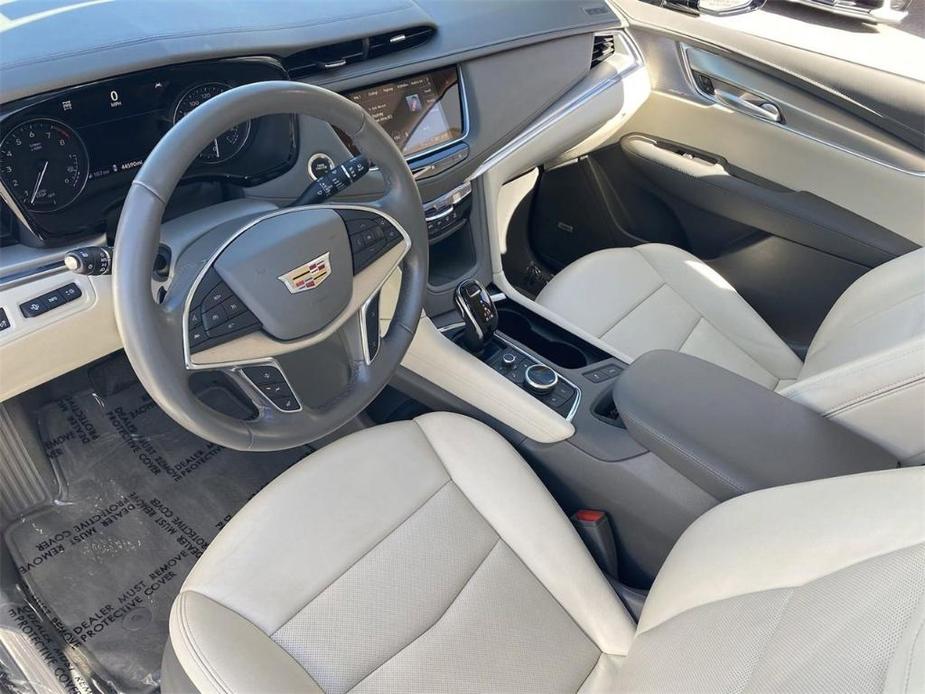 used 2021 Cadillac XT5 car, priced at $34,529