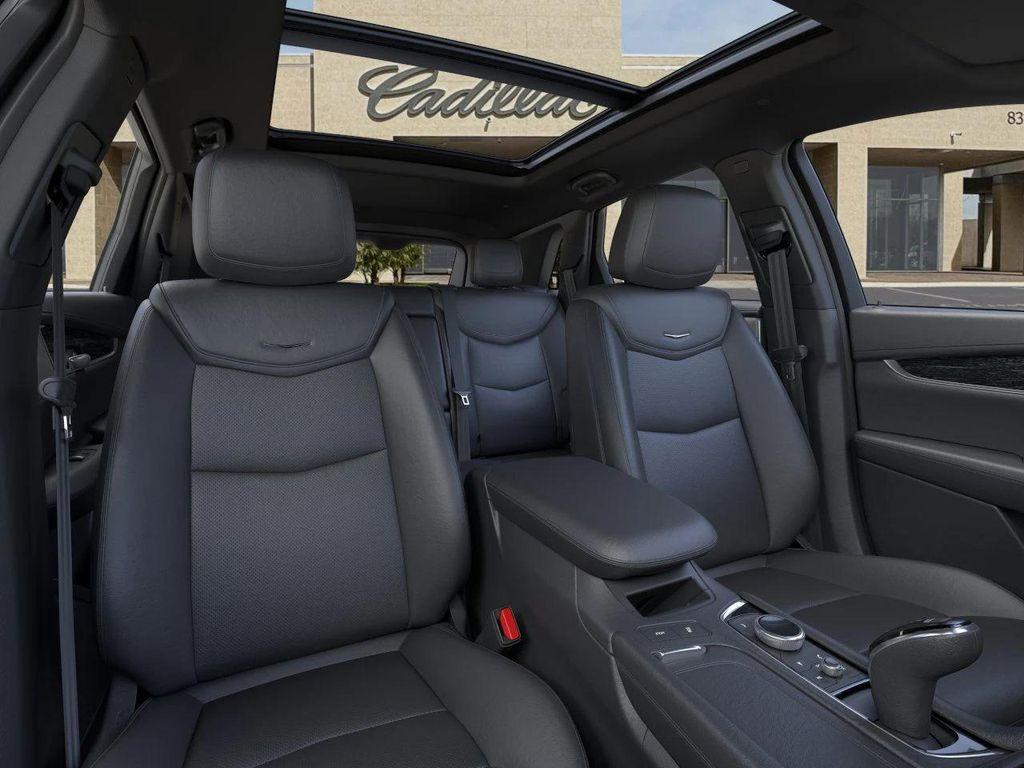 new 2025 Cadillac XT5 car, priced at $54,034