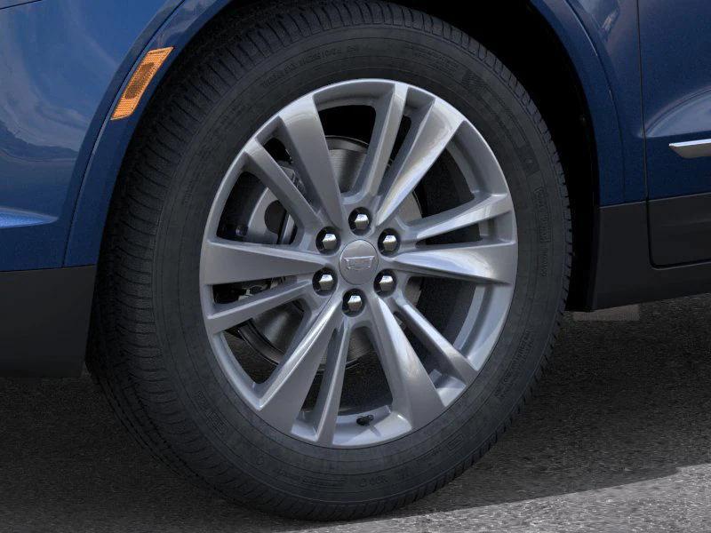 new 2025 Cadillac XT5 car, priced at $54,034