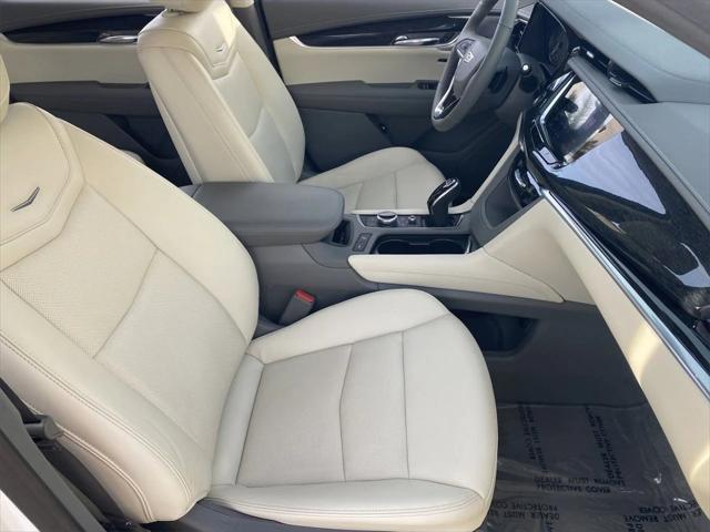 used 2022 Cadillac XT6 car, priced at $40,900