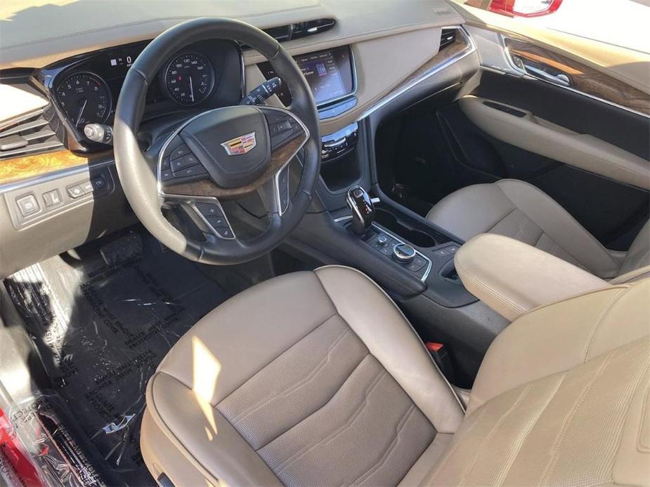 used 2020 Cadillac XT5 car, priced at $38,488