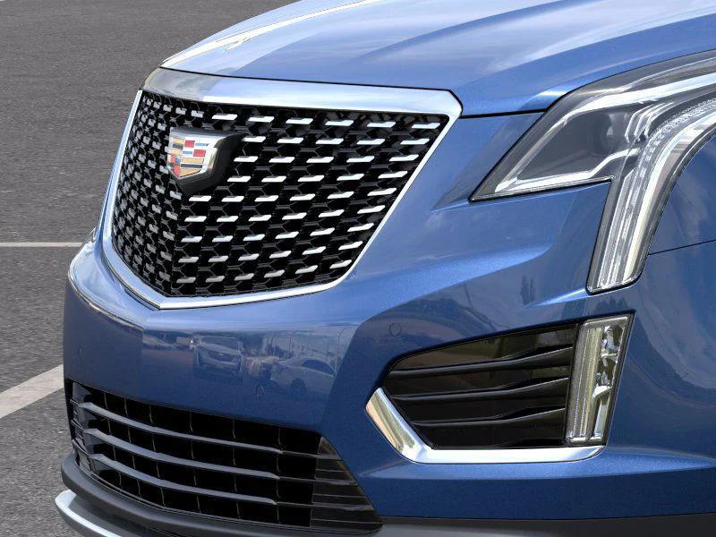 new 2025 Cadillac XT5 car, priced at $54,004