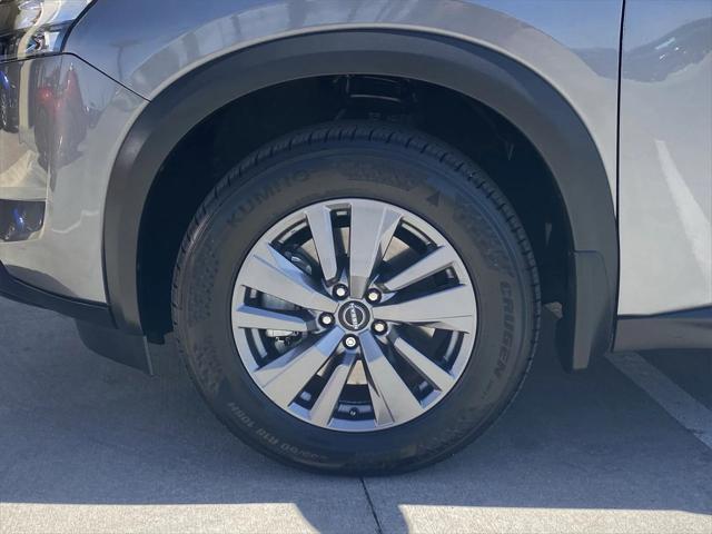 used 2025 Nissan Pathfinder car, priced at $38,294