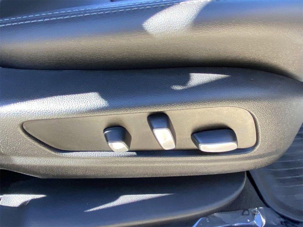 used 2021 Cadillac XT5 car, priced at $23,450