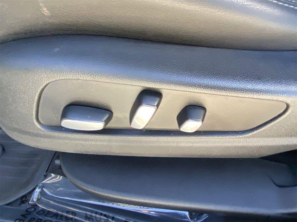 used 2021 Cadillac XT5 car, priced at $23,450