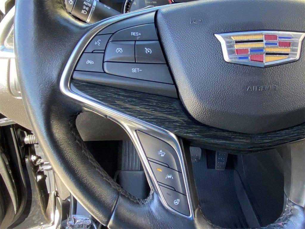 used 2021 Cadillac XT5 car, priced at $23,450