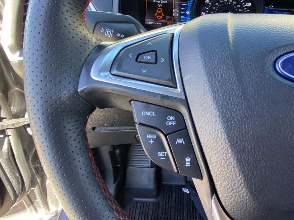 used 2024 Ford Edge car, priced at $30,921