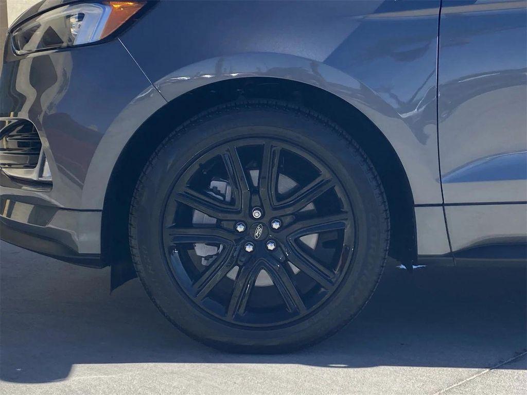 used 2024 Ford Edge car, priced at $30,921