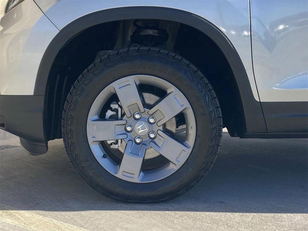 used 2025 Honda Ridgeline car, priced at $40,654
