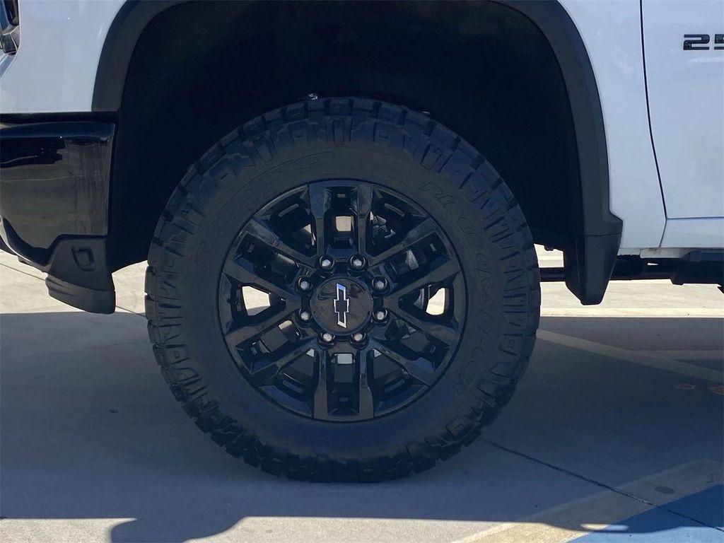 used 2025 Chevrolet Silverado 2500 car, priced at $79,900