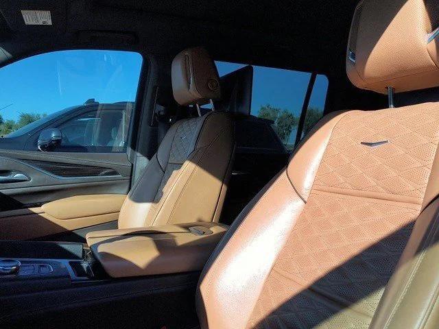 used 2021 Cadillac Escalade ESV car, priced at $59,900