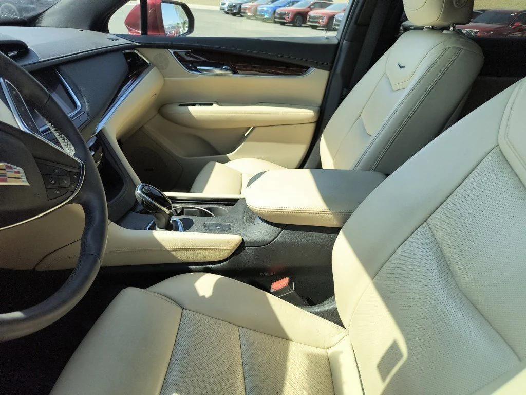 used 2018 Cadillac XT5 car, priced at $24,900