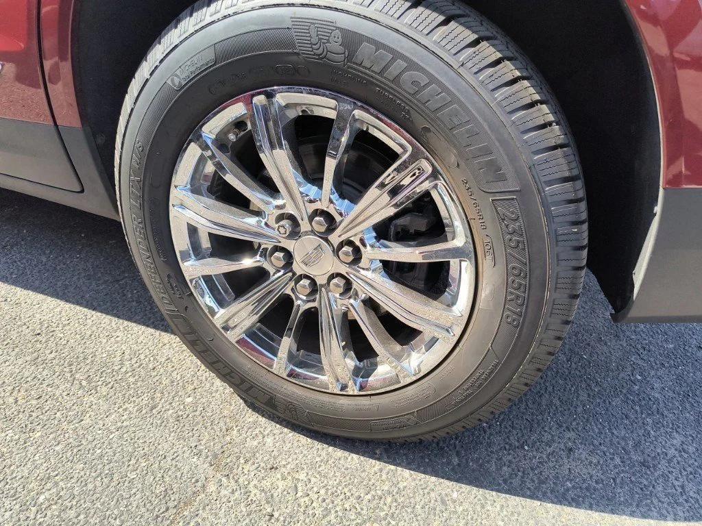 used 2018 Cadillac XT5 car, priced at $24,900
