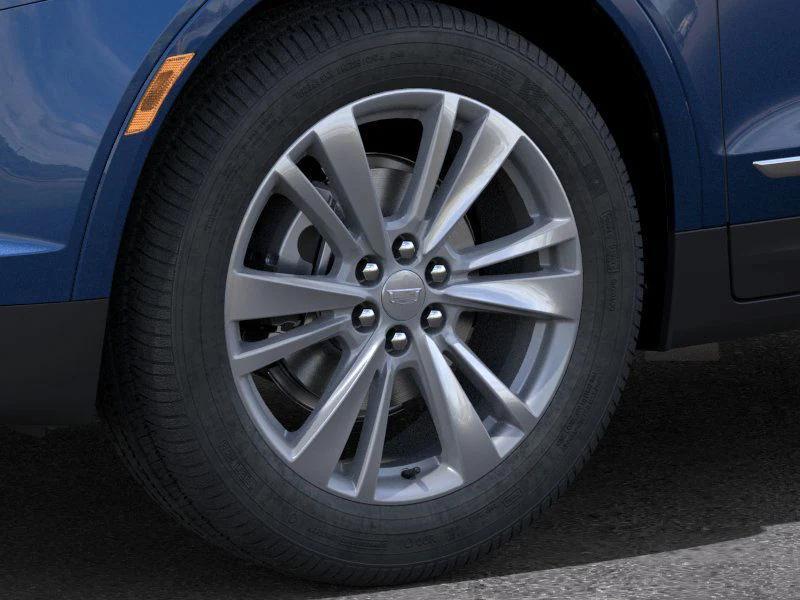 new 2025 Cadillac XT5 car, priced at $51,904