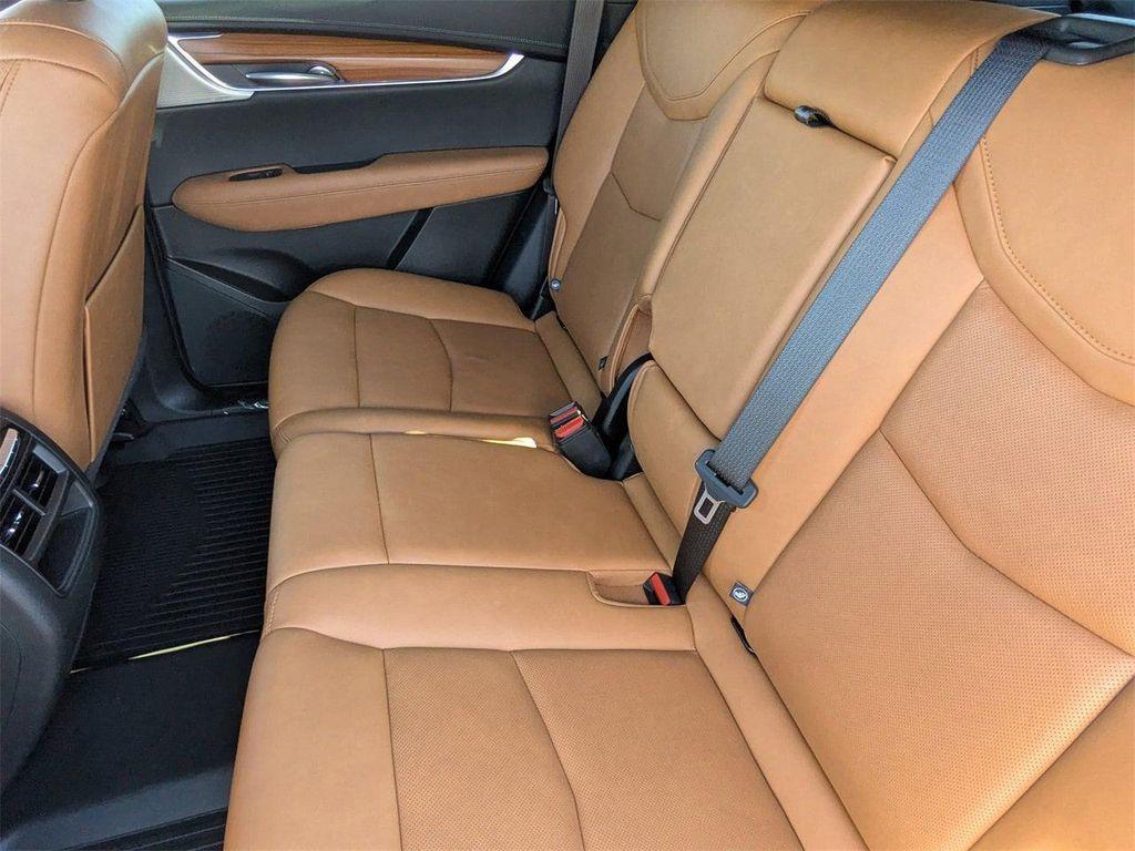 used 2021 Cadillac XT5 car, priced at $32,900