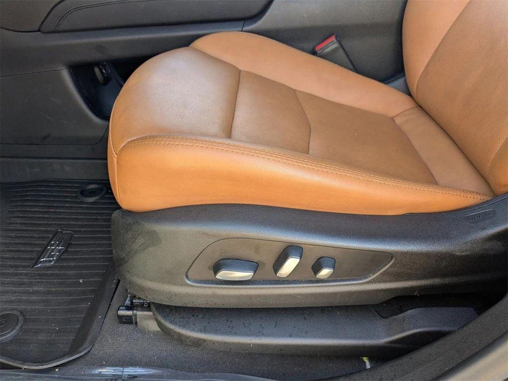 used 2021 Cadillac XT5 car, priced at $32,900