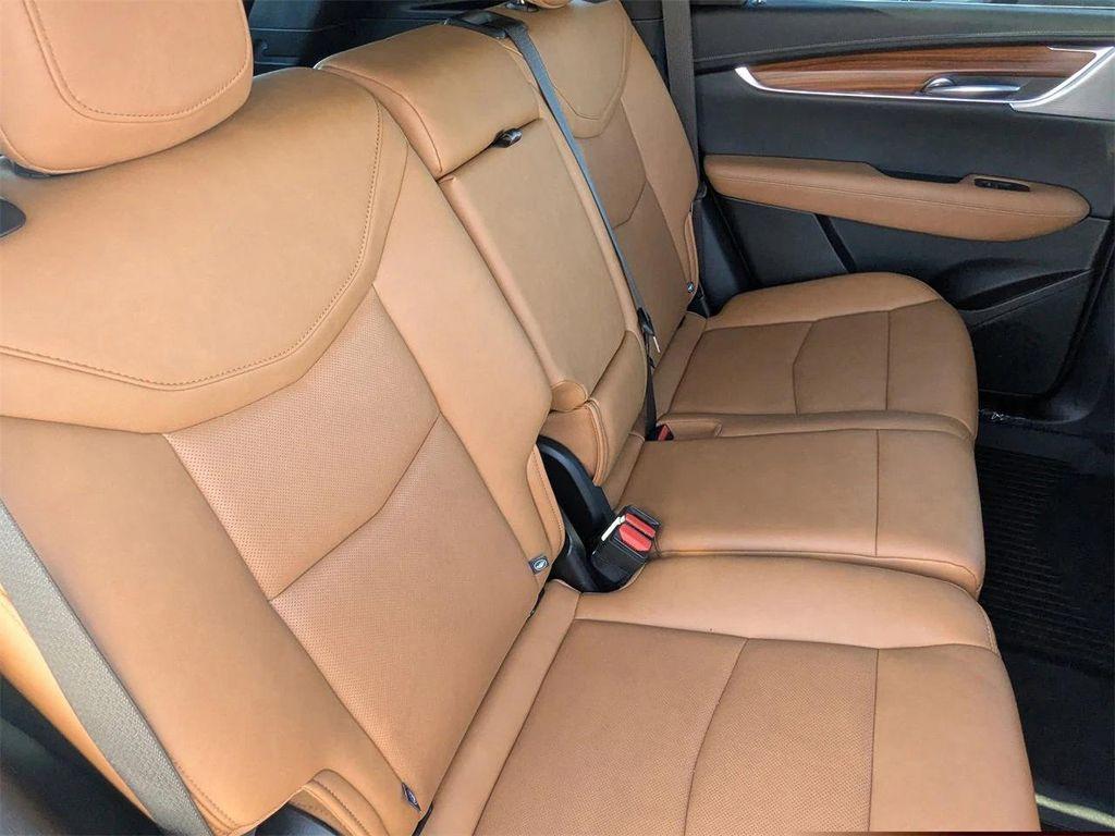 used 2021 Cadillac XT5 car, priced at $32,900