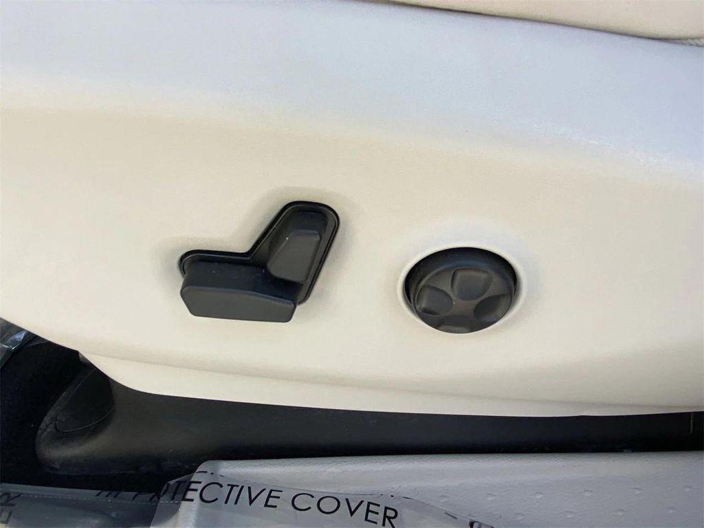 used 2017 Chrysler Pacifica car, priced at $22,900