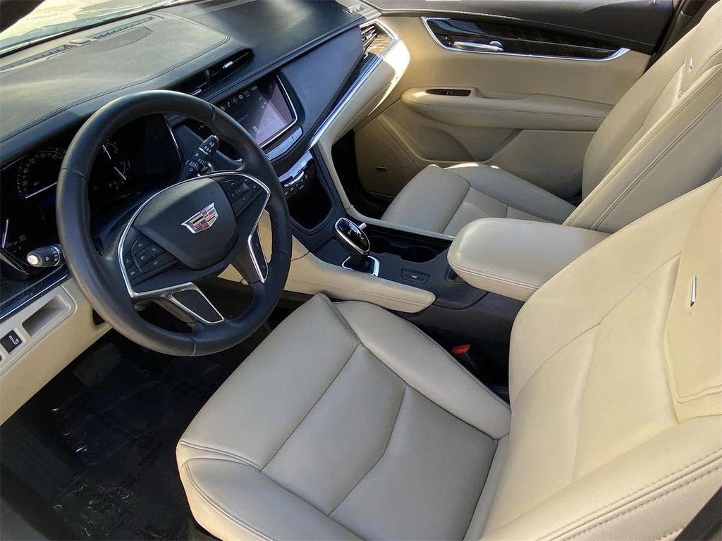 used 2017 Cadillac XT5 car, priced at $17,700