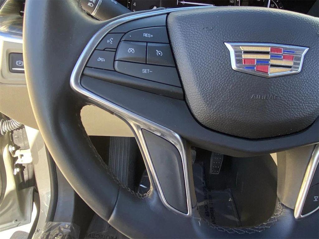 used 2017 Cadillac XT5 car, priced at $17,700