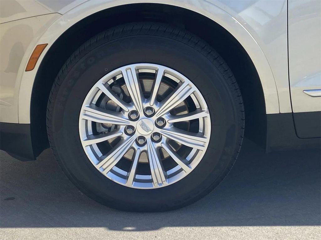 used 2017 Cadillac XT5 car, priced at $17,700