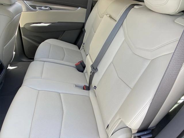 used 2022 Cadillac XT5 car, priced at $37,492
