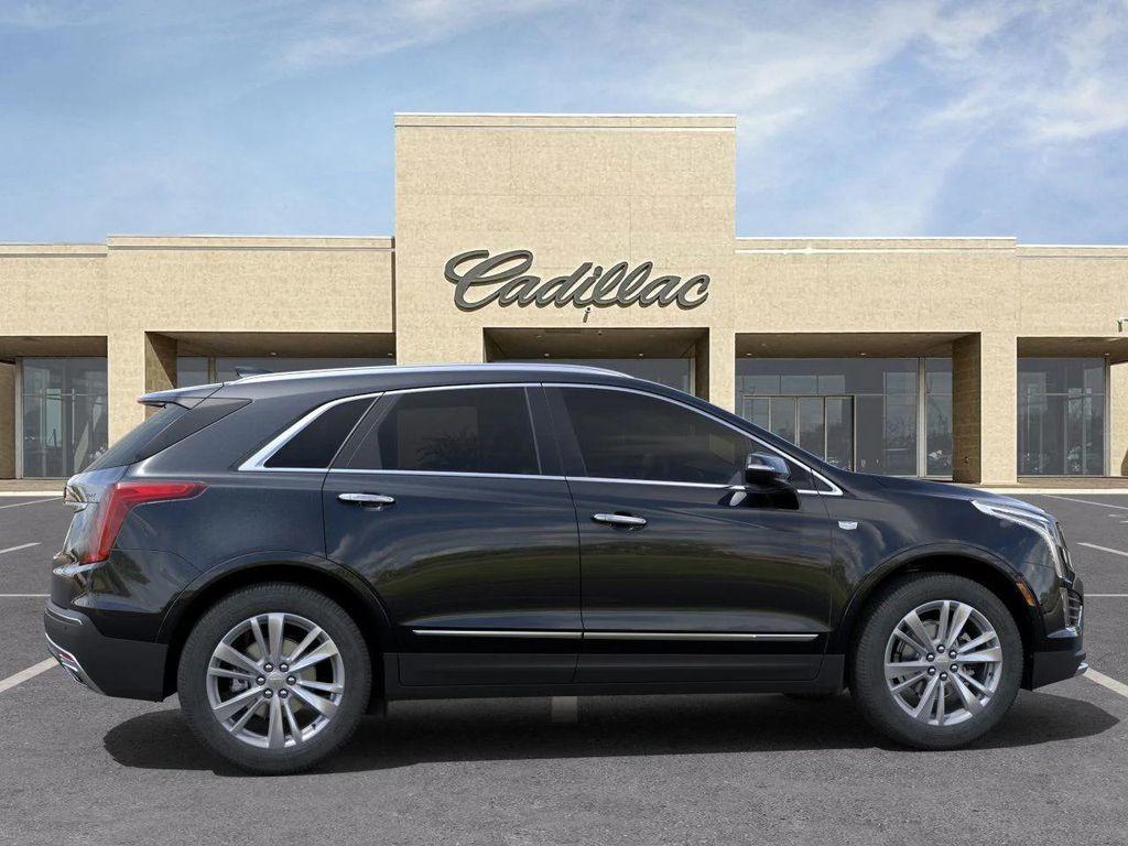 new 2025 Cadillac XT5 car, priced at $54,004